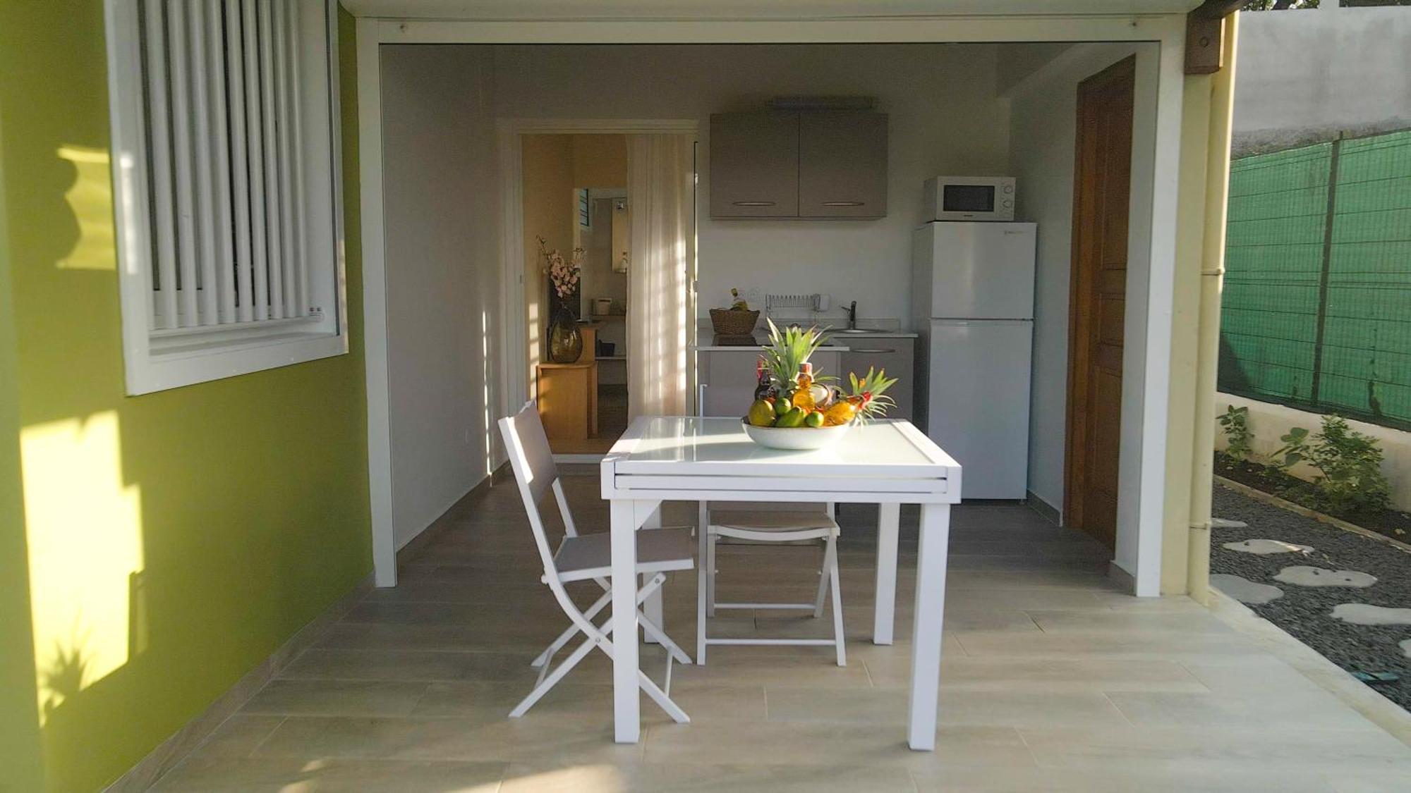 Studio Avec Piscine, A 3 Minutes A Pied Des Plages Sainte-Anne  Buitenkant foto